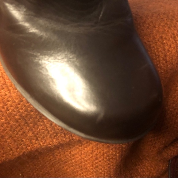 Gianni Bini (8.5M) Chocolate Brown Boots w 2” heel - Picture 5 of 16